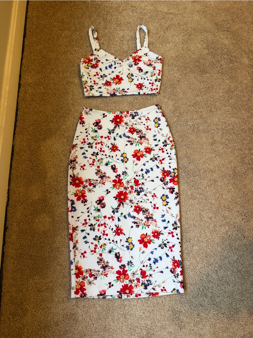 Express two piece, White Floral Pencil Skirt - Red & Multicolor Print